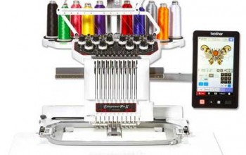 Brodeuses à 3 têtes